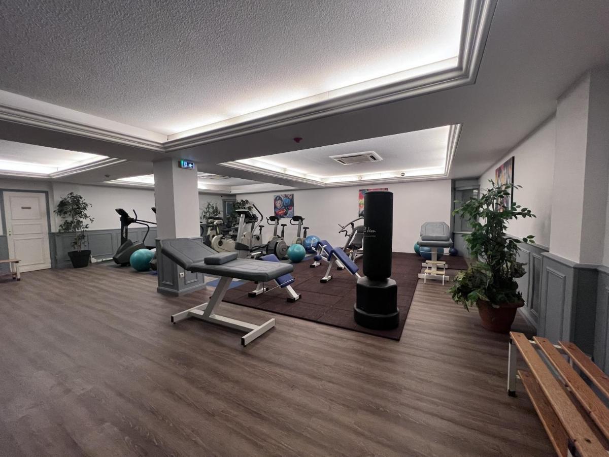 Logis Hotel De La Poste Vitry-le-François Εξωτερικό φωτογραφία