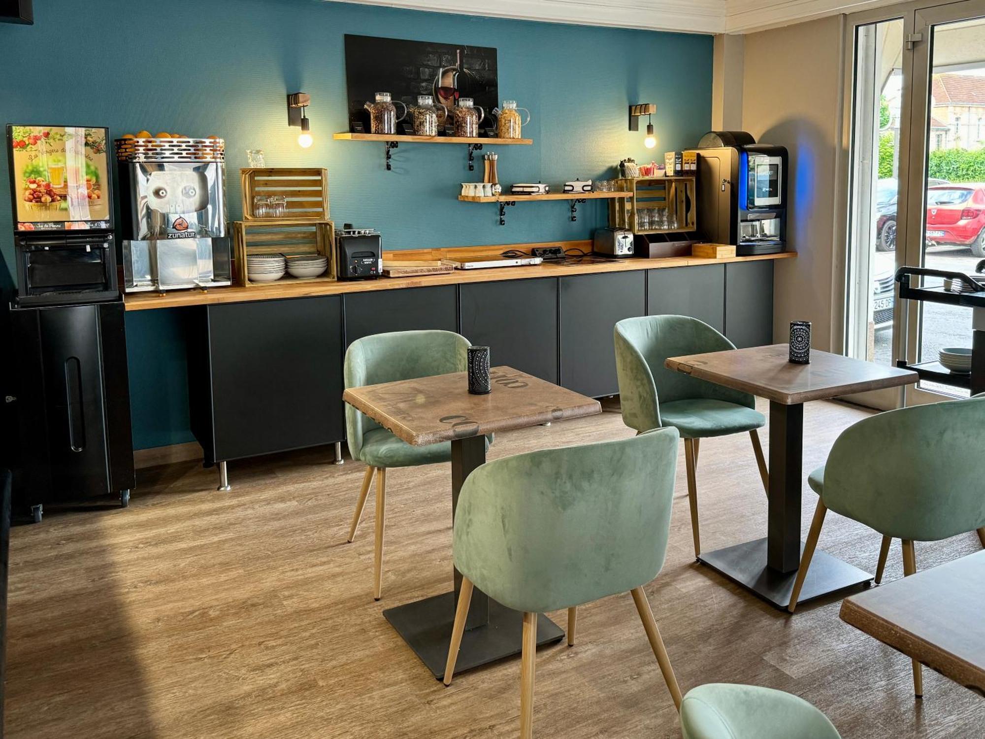 Logis Hotel De La Poste Vitry-le-François Εξωτερικό φωτογραφία